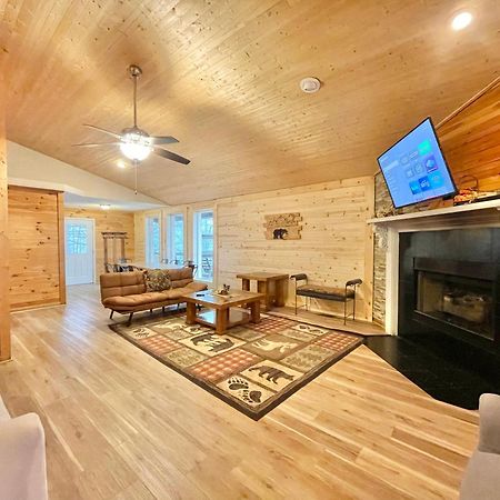 Lazy Bear Cabin Sevierville Esterno foto
