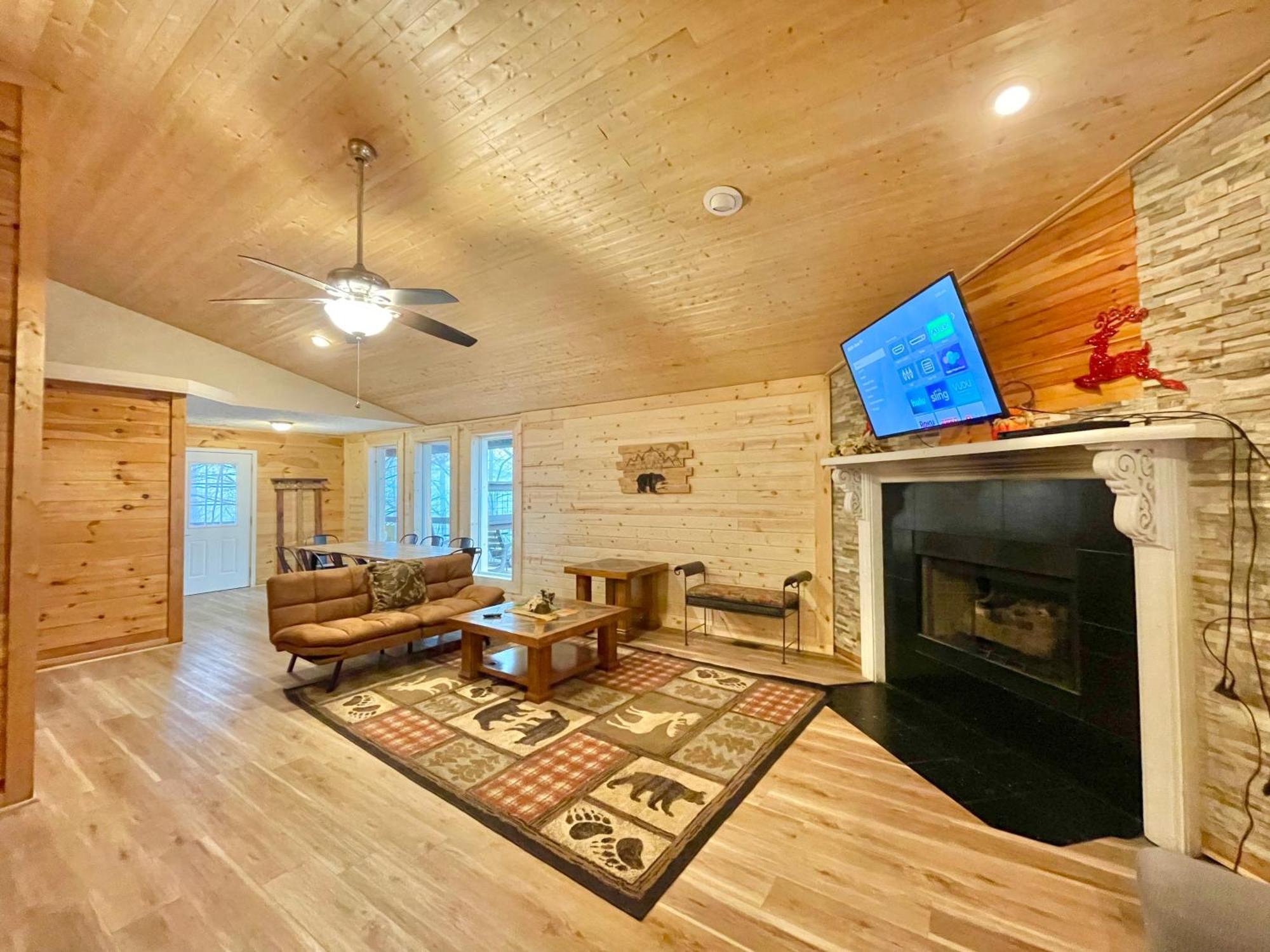 Lazy Bear Cabin Sevierville Esterno foto