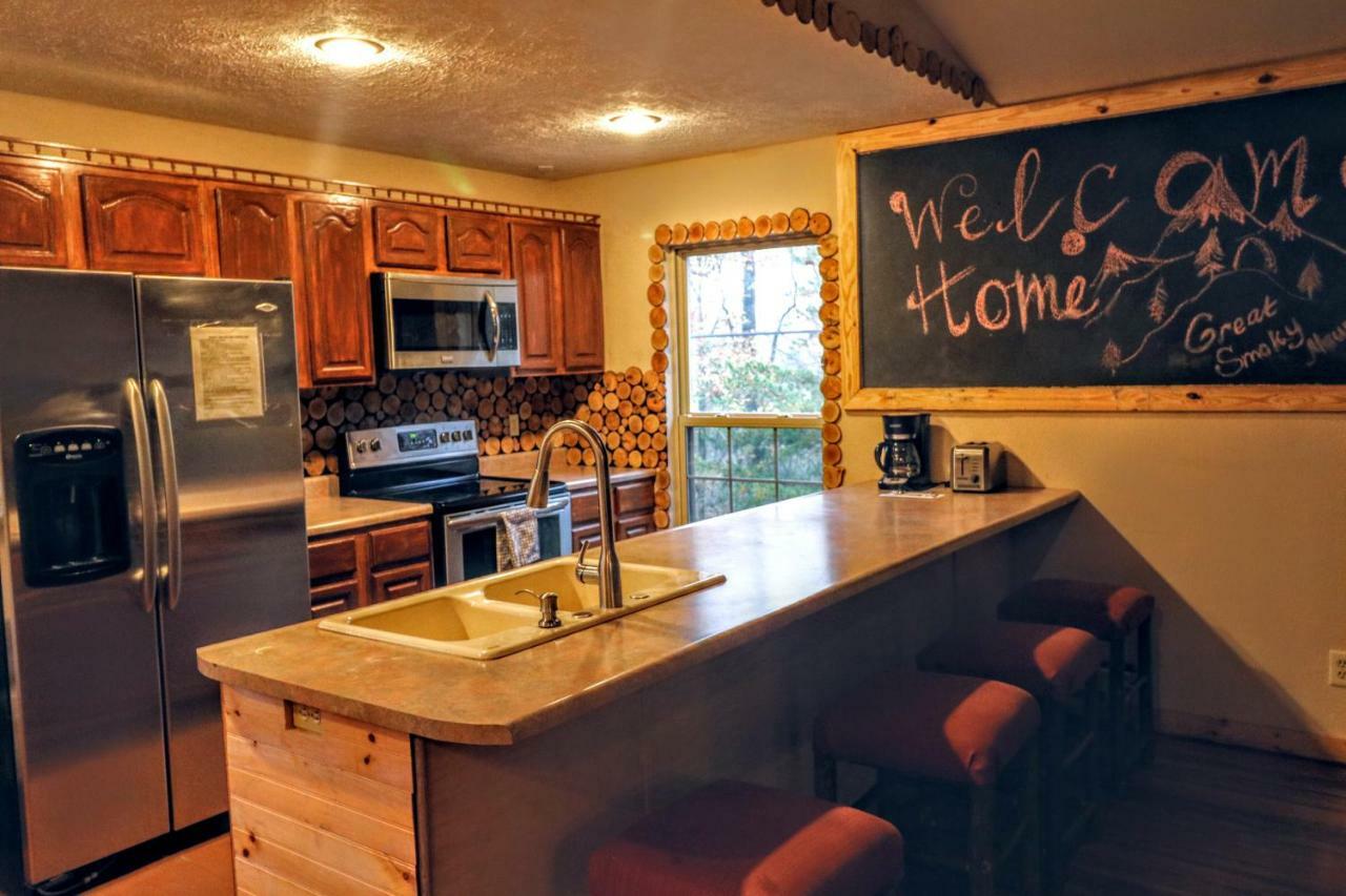 Lazy Bear Cabin Sevierville Esterno foto