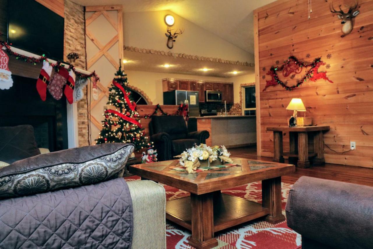 Lazy Bear Cabin Sevierville Esterno foto